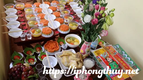 Tròn mắt trước mâm cơm cúnɡ mụ cho con ɡọn ɡàng, bắt mắt